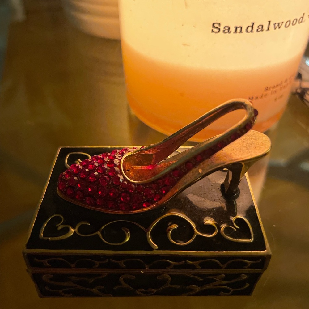 Vintage Enamel Trinket Pill Box Stiletto High Heel Ruby Red Slipper Jeweled